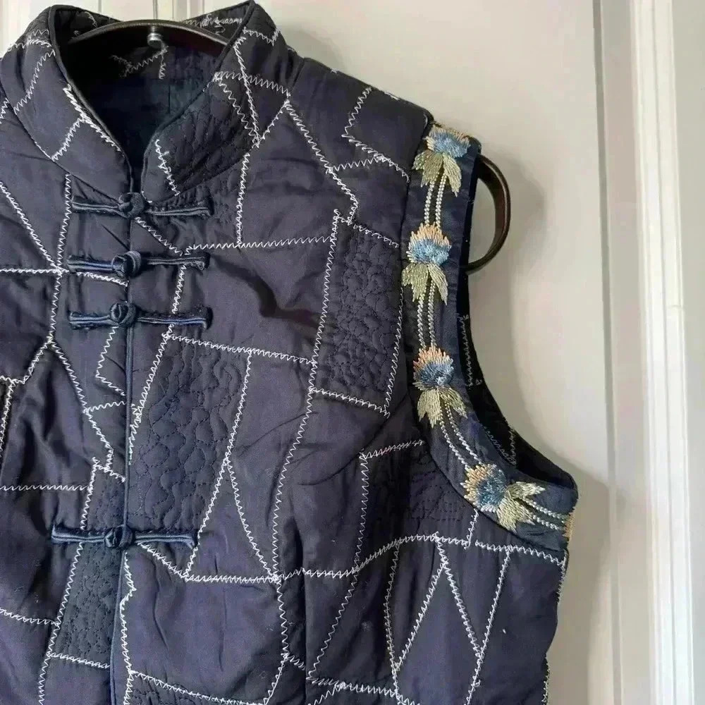 Vintage Asian  quilted embroidered vest - Picture 7 of 10
